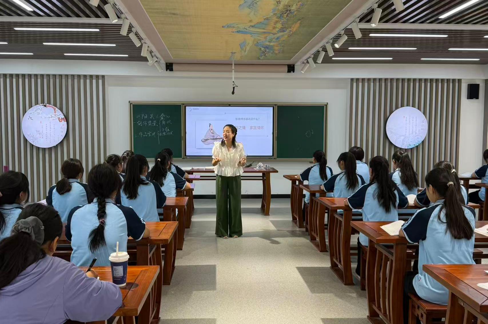 3-李卉.jpg